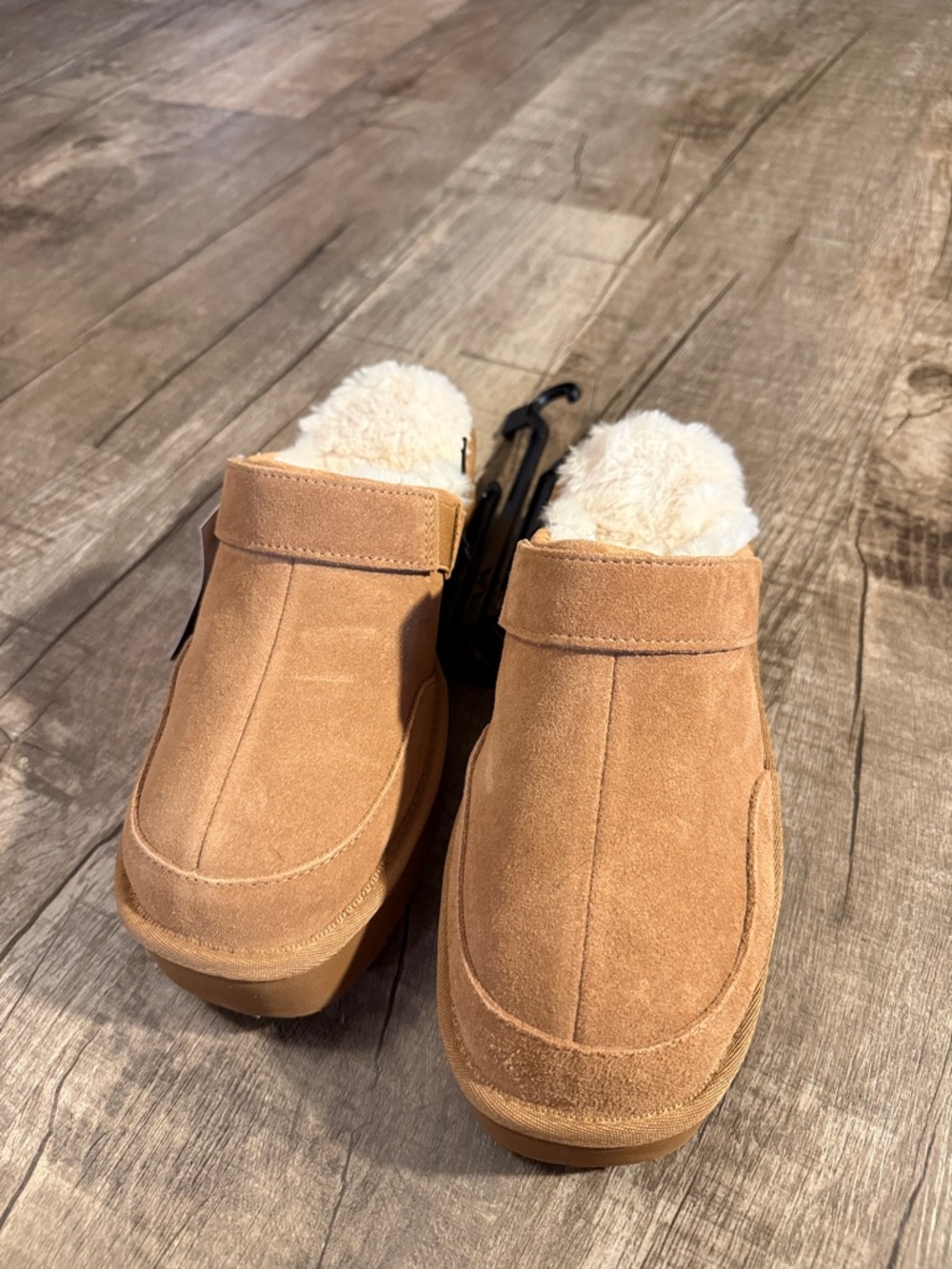 Plush-Lined Suede Mule Clogs in Camel